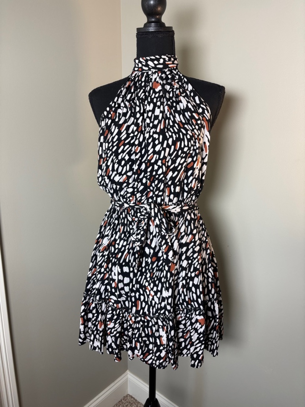 Halter Neck Black/Camel/White Printed Mini Dress with Belt